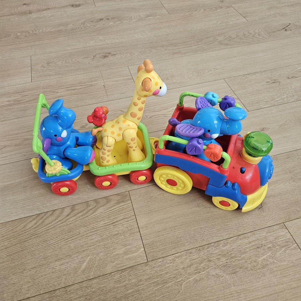 Vtg Fisher-Price Amazing Animals Sing & Go Choo-Choo (Discontinued) Toy